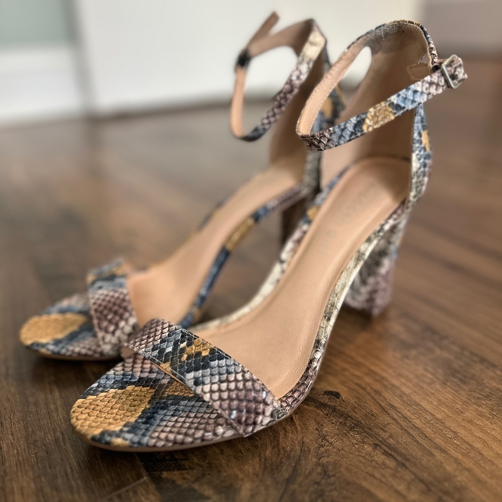 Women's Snakeskin Patterned Heels